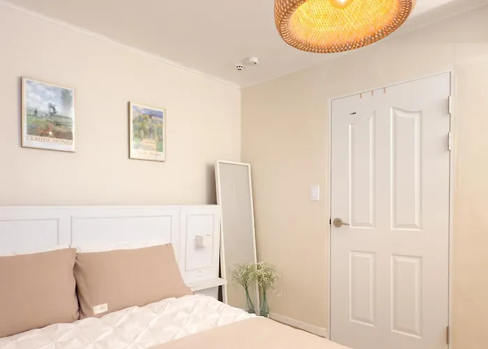 Sinchon Stn 4min, 3 Qeen Beds, Hongdae 아파트 *